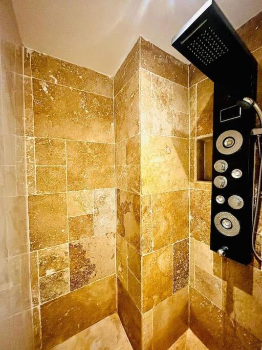 Studio Love Jacuzzi Marseille Extérieur photo